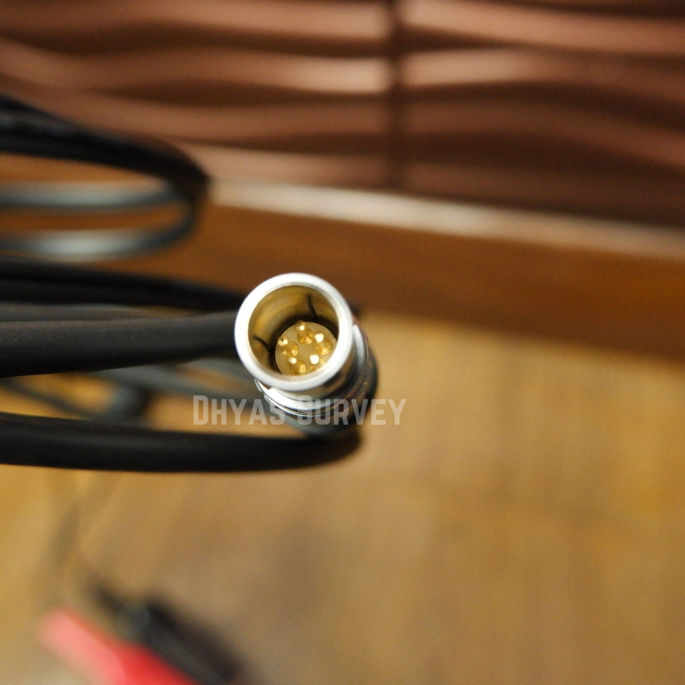 Kabel Power Aki GPS RTK A00910Y 5 pin - 7 pin