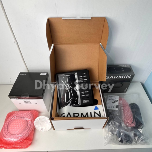 10 Garmin 585 plus tranducer GT20M TM GPS Fishfinder Fullset